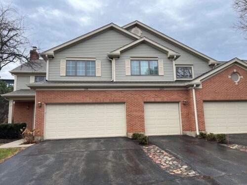 220 University Drive #220, Mount Prospect, IL