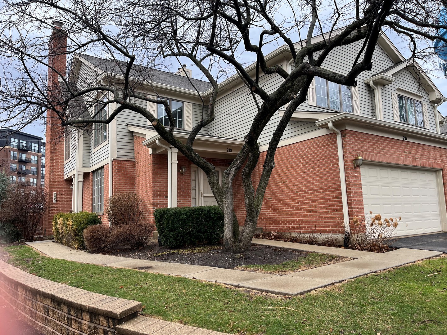 220 University Drive #220, Mount Prospect, IL