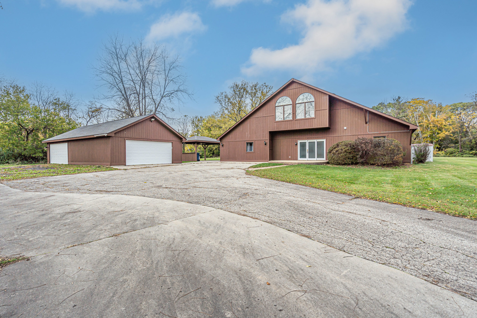 27514 N Forest Garden Road, Wauconda, IL