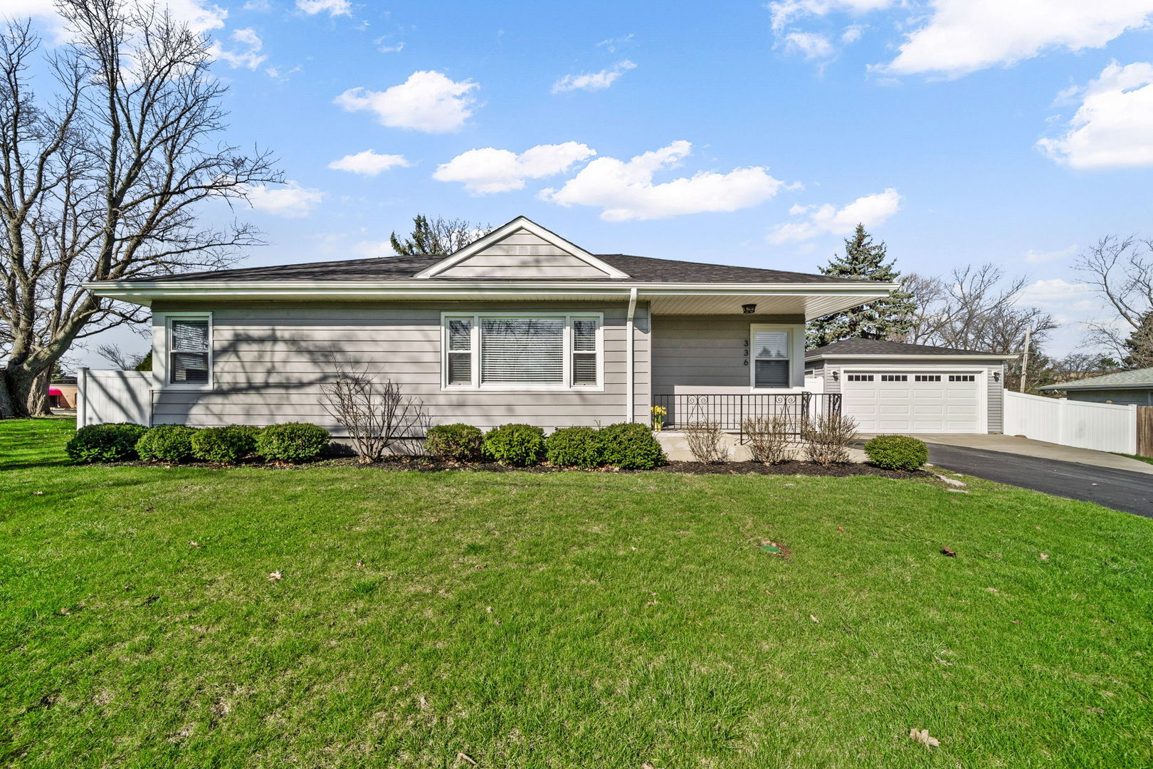 1S336 Buttercup Lane, Villa Park, IL