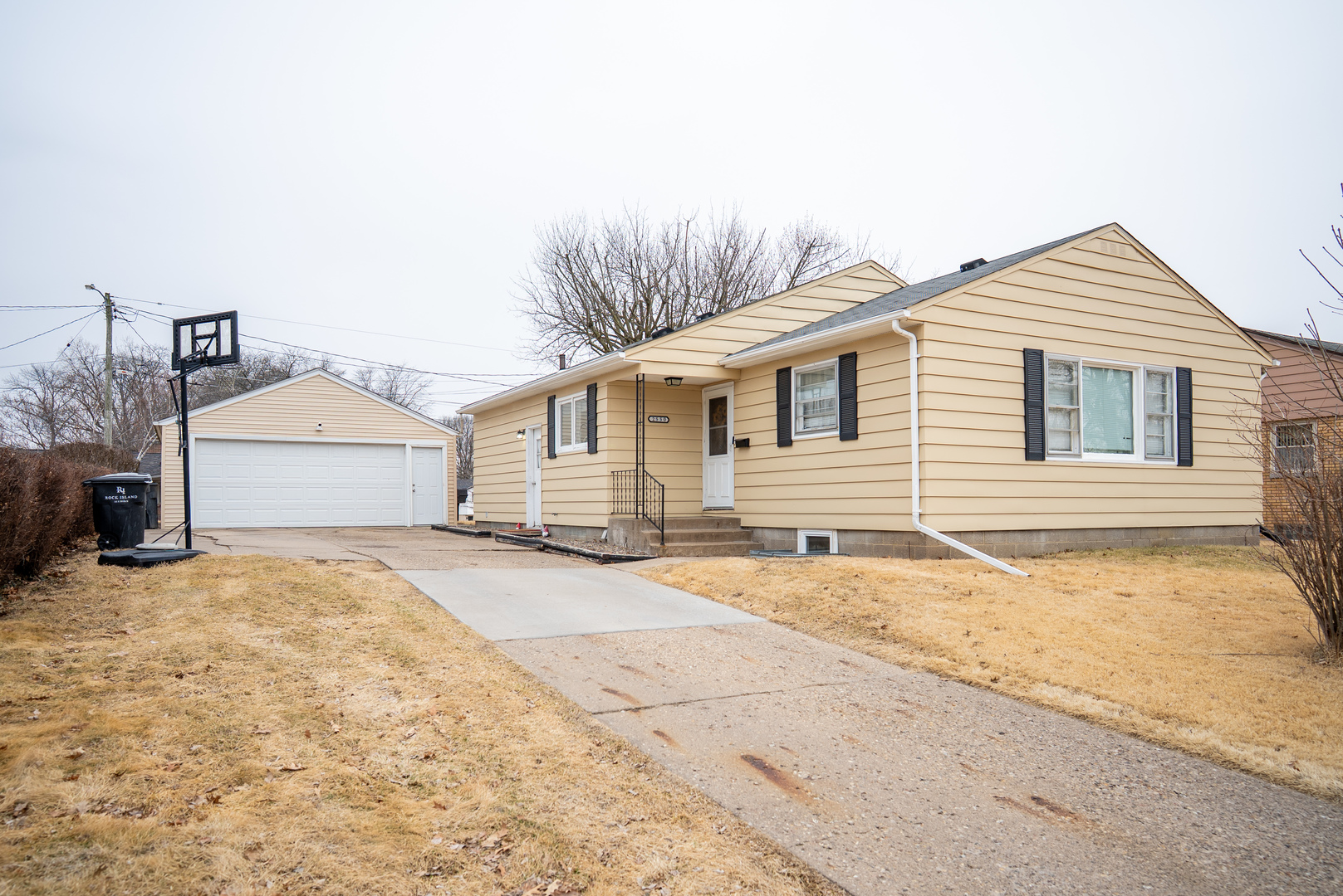 2550 26TH Street, Rock Island, IL