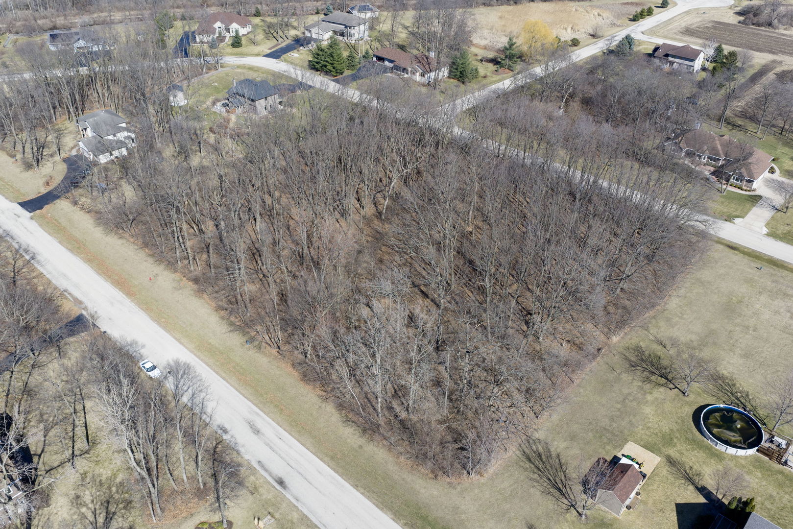 203 Kyle Lane, Kirkland, IL