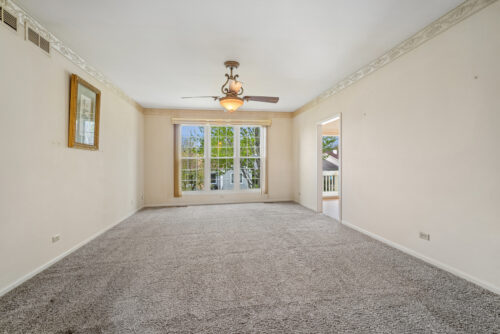 592 Rose Lane, Bartlett, IL