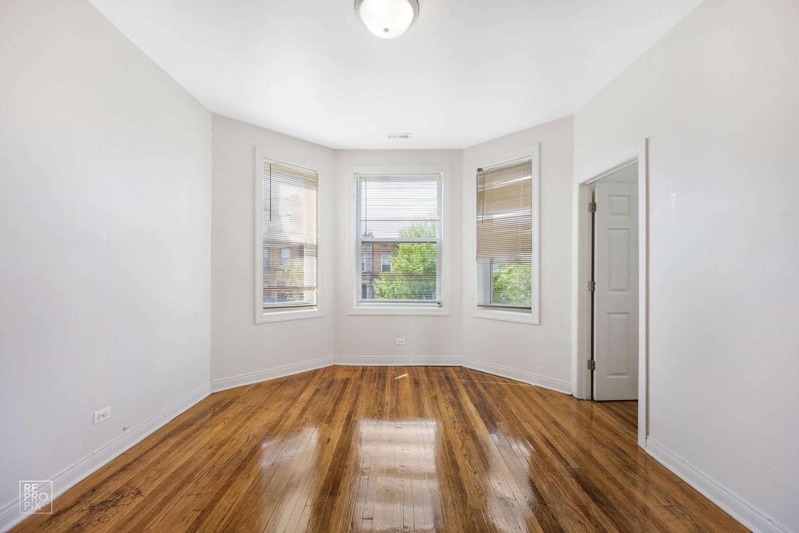 4126 W Jackson Boulevard, Chicago, IL