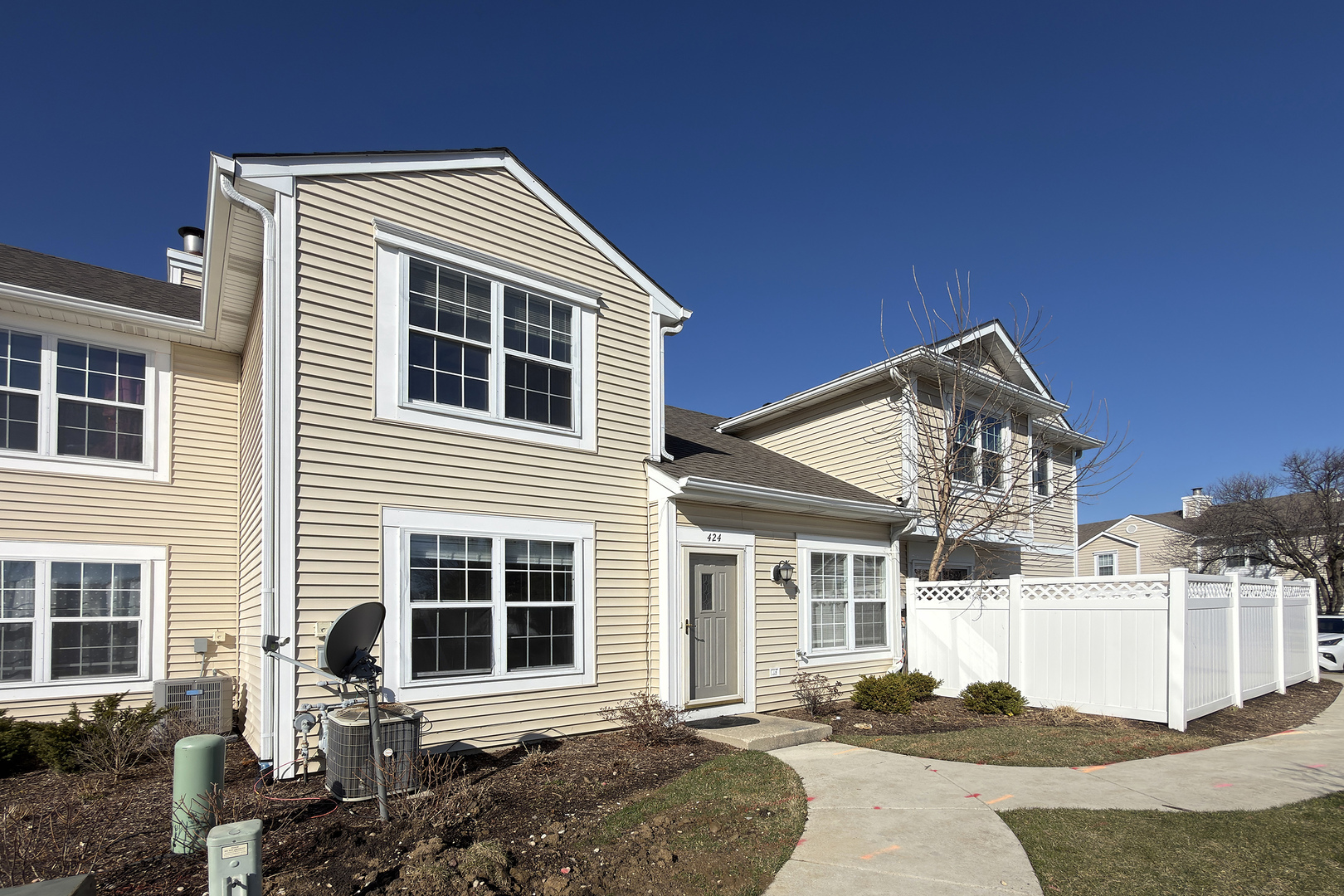 424 Le Parc Circle, Buffalo Grove, IL
