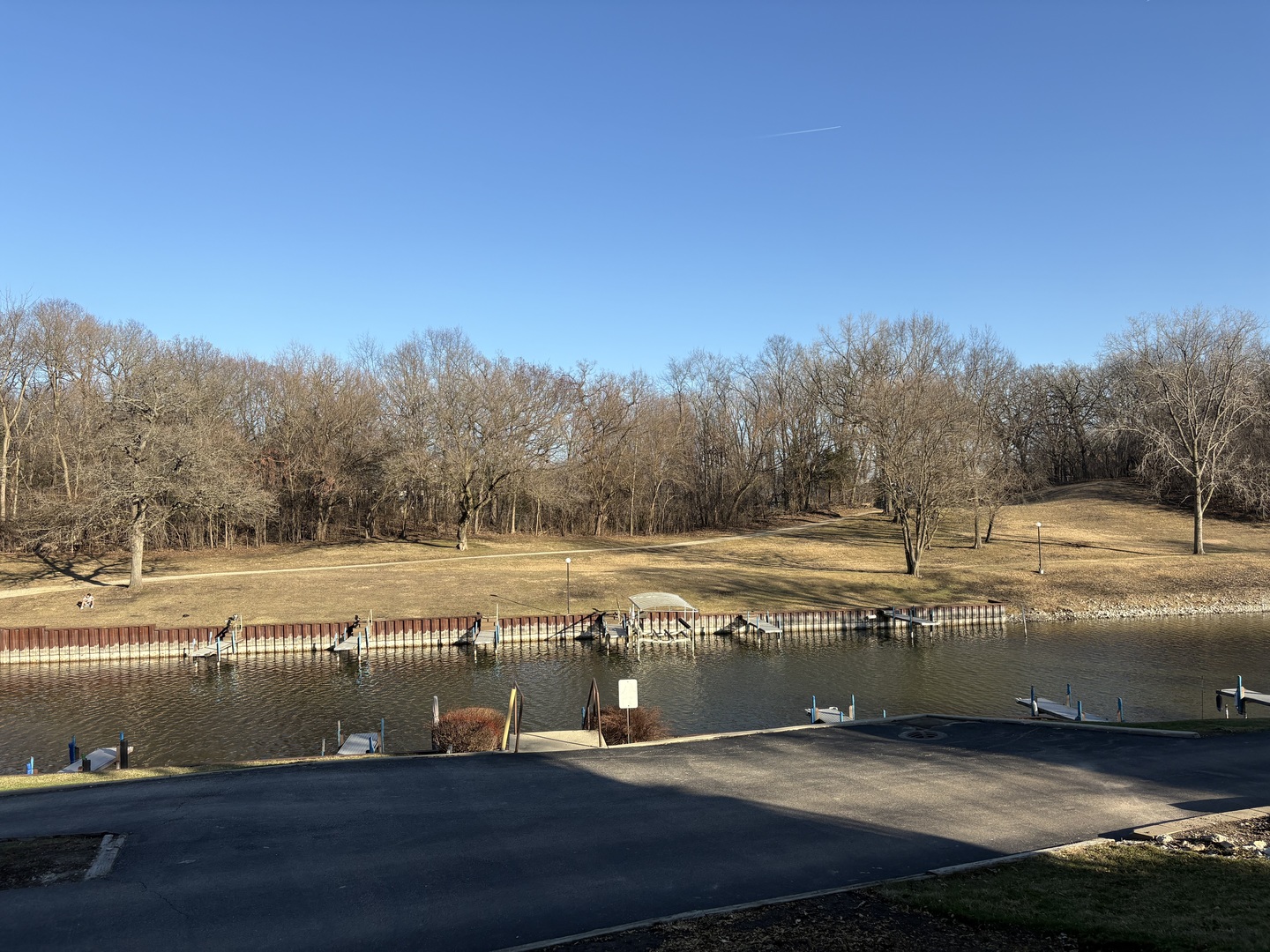 11 Saint Thomas Colony #7, Fox Lake, IL