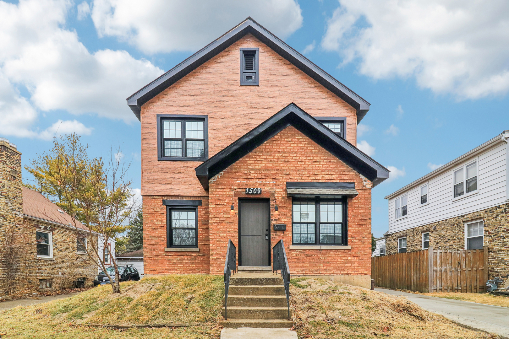 1509 Center Street, Des Plaines, IL