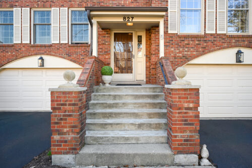 827 N Driveway, Glen Ellyn, IL