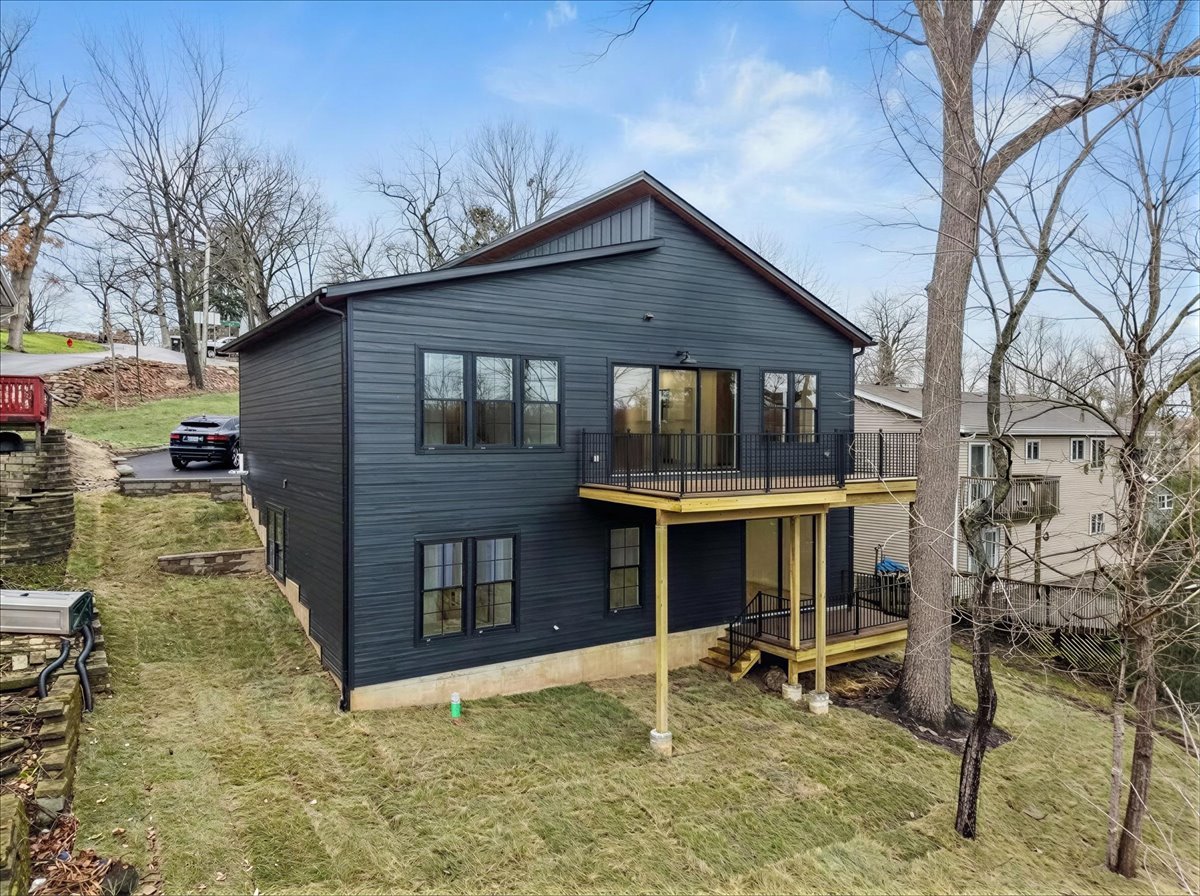 298 Apache Trail, Lake In The Hills, IL