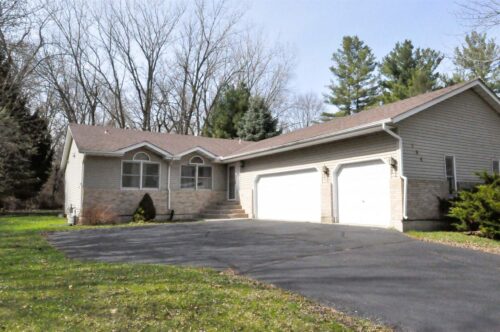 164 COLUMBIA, Poplar Grove, IL