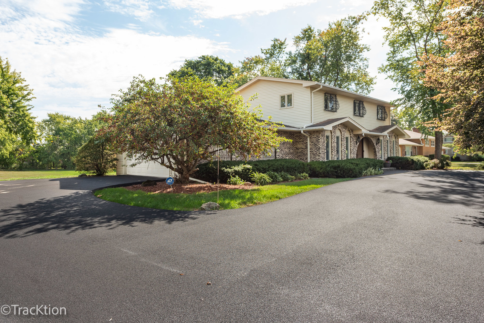23061 N Apple Hill Lane, Lincolnshire, IL
