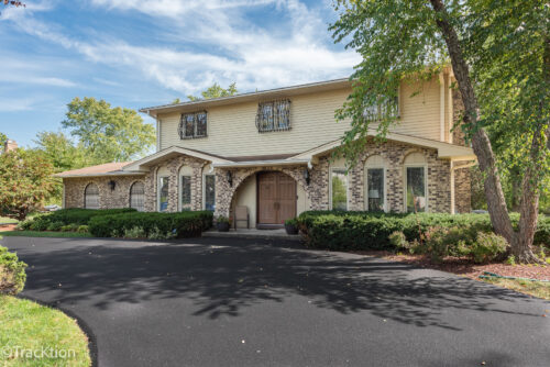 23061 N Apple Hill Lane, Lincolnshire, IL