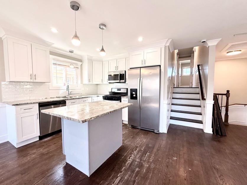 1338 W 108th Place, Chicago, IL