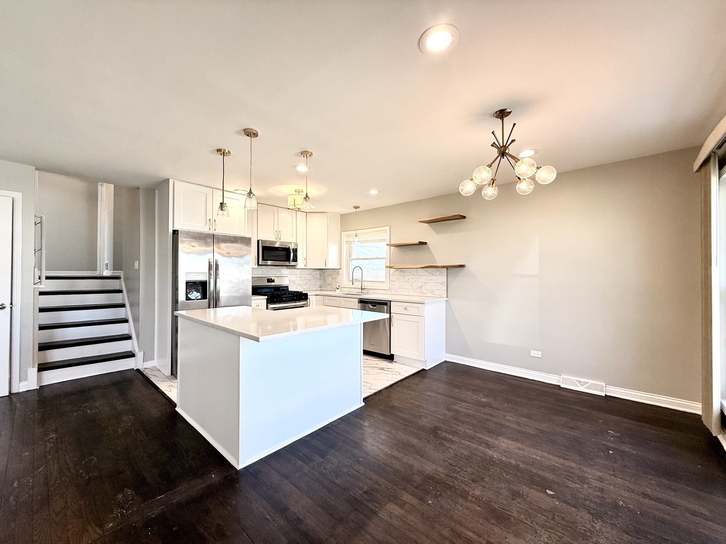 11742 S Racine Avenue, Chicago, IL