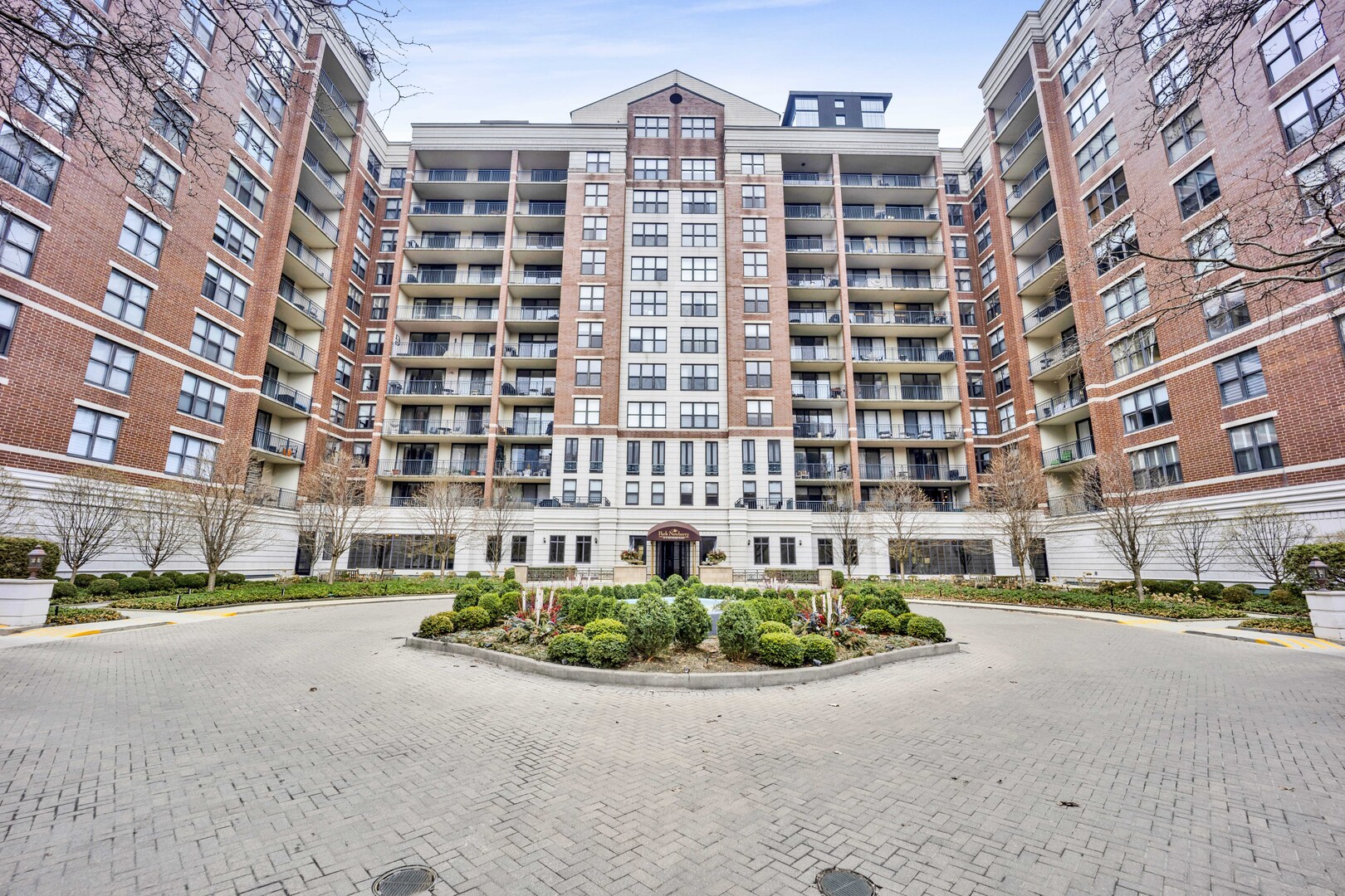 55 W DELAWARE Place #1120, Chicago, IL