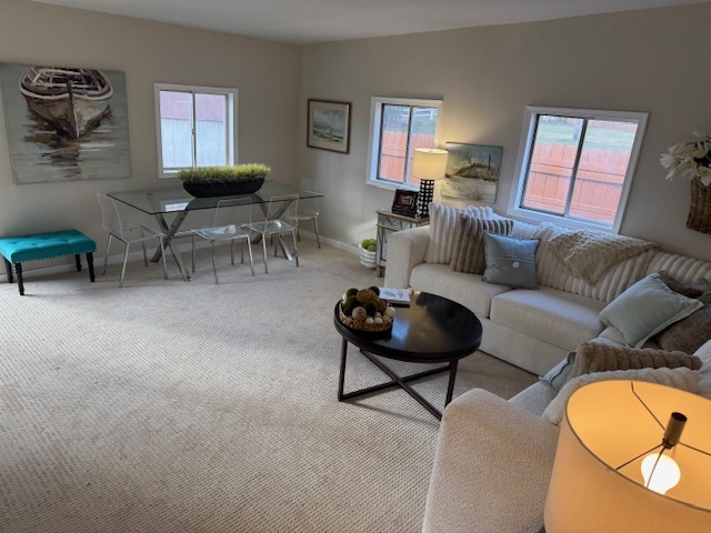 22 Audrey Lane, Mount Prospect, IL