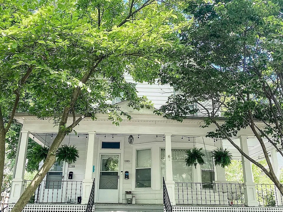 1105 1/2 N Clinton Boulevard #1, Bloomington, IL