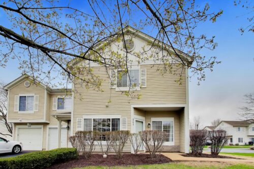 165 Braxton Lane #165, Aurora, IL