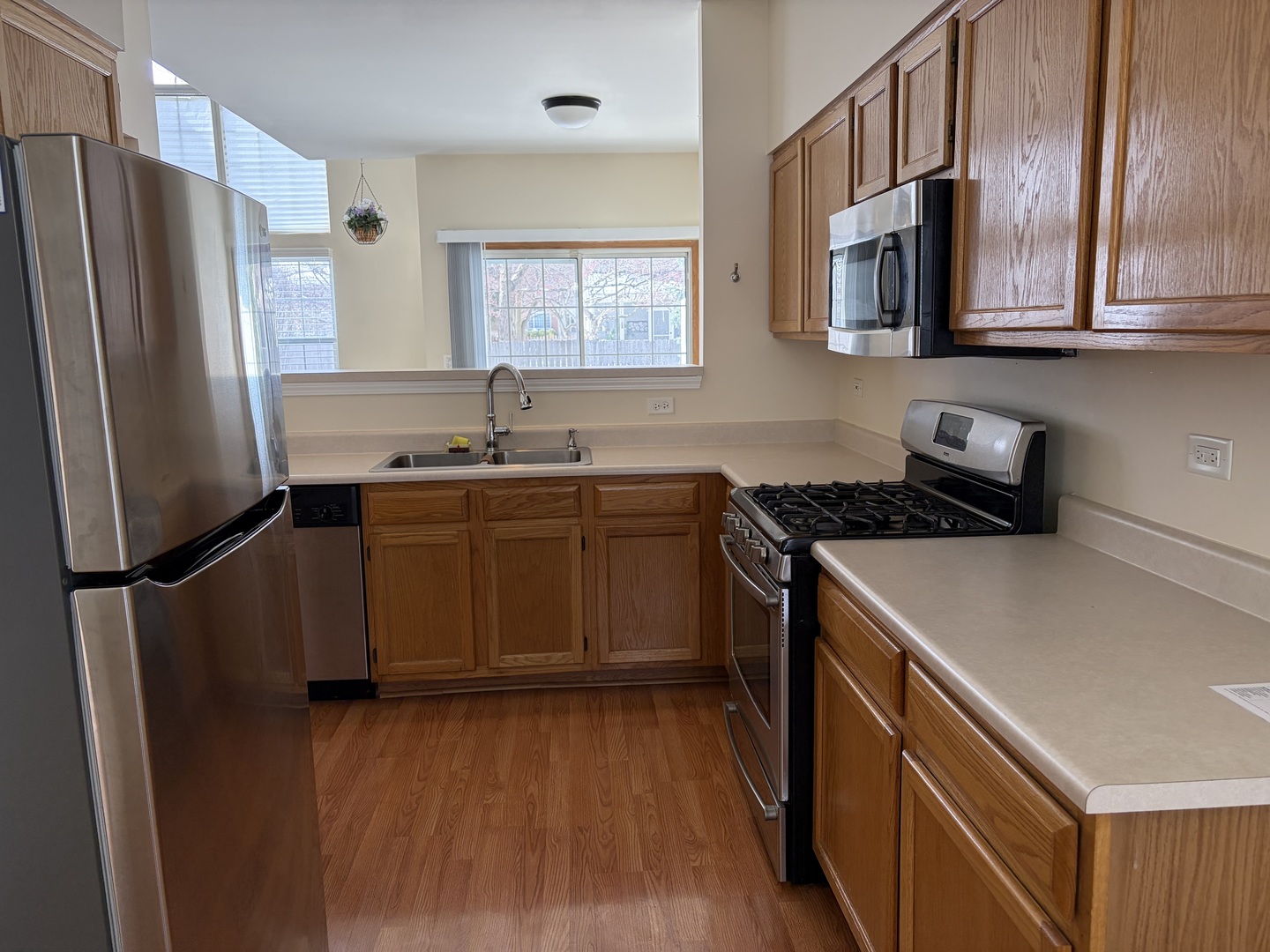 113 North Barton Trail #113, Batavia, IL