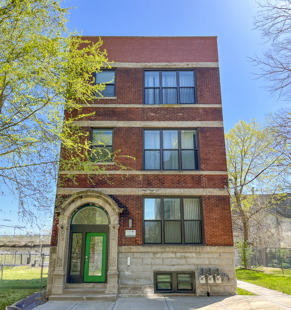 4525 S Evans Avenue, Chicago, IL