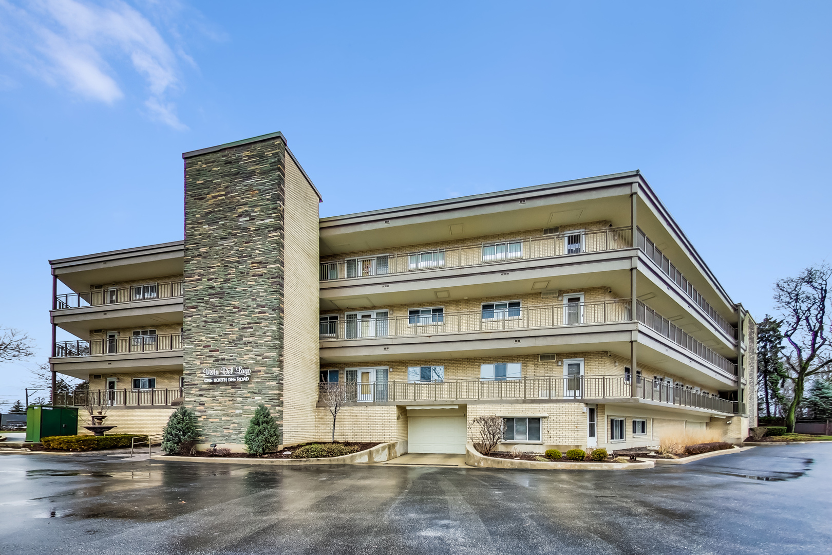 1 N Dee Road #1B, Park Ridge, IL