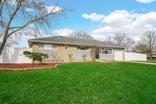 310 Maricopa Lane, Hoffman Estates, IL