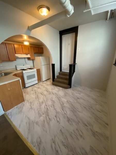 1525 W Estes Avenue #G2, Chicago, IL