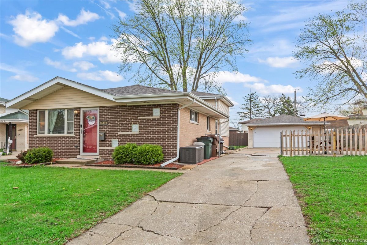 16419 Terry Lane, Oak Forest, IL