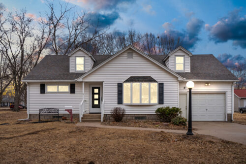 316 8th Avenue, Camanche, IA