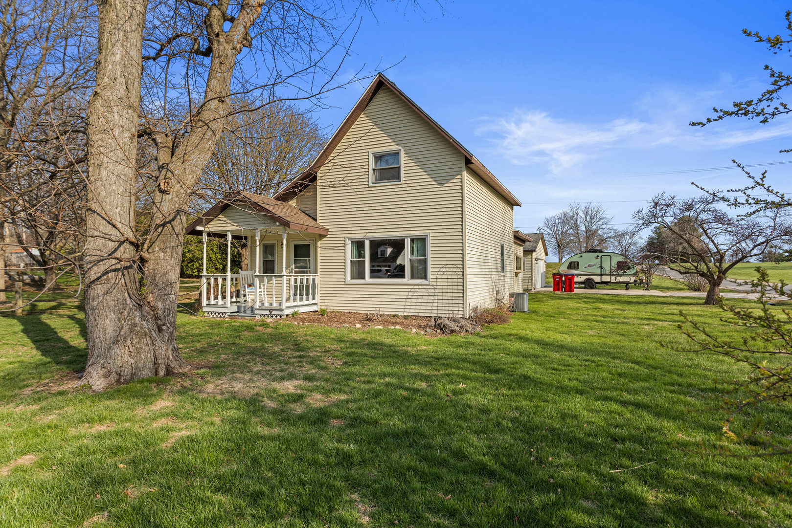 506 E State Street, Mahomet, IL