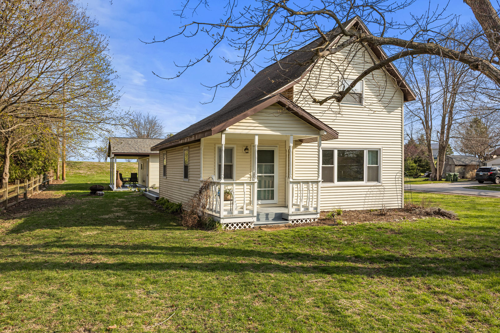 506 E State Street, Mahomet, IL