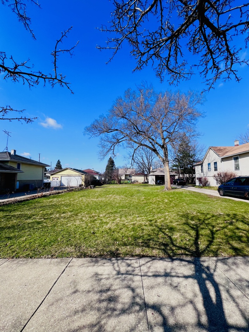 4530 Arthur Avenue, Brookfield, IL