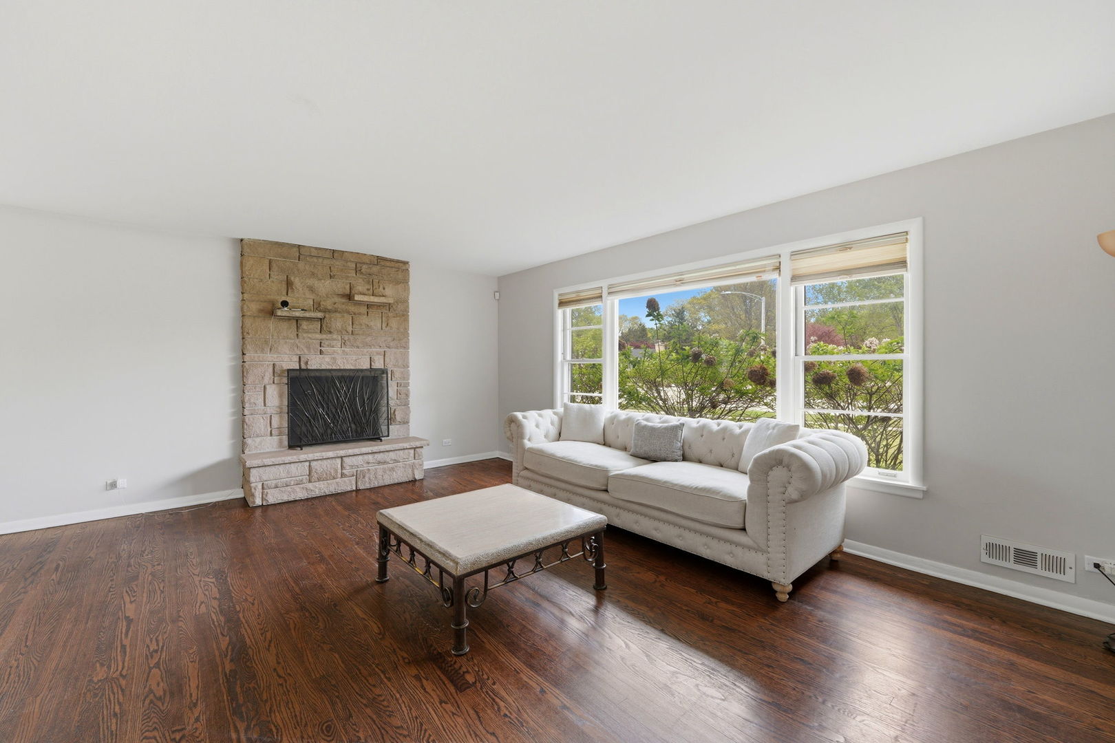 389 Michael John Drive, Park Ridge, IL