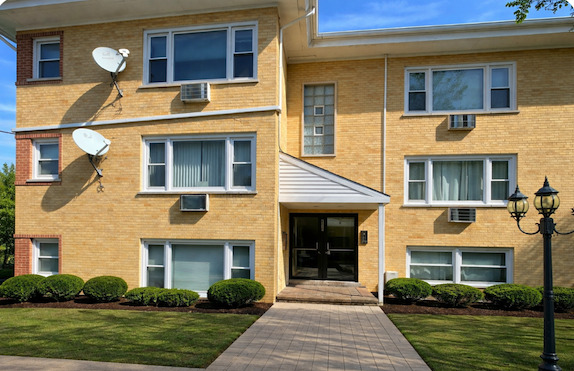 6630 W 95th Street #3D, Oak Lawn, IL