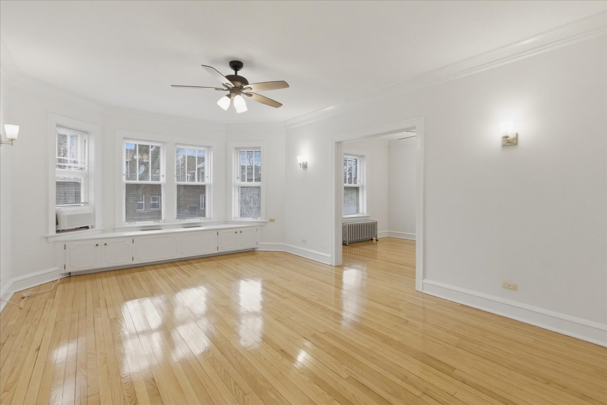 814 Mulford Street #1F, Evanston, IL