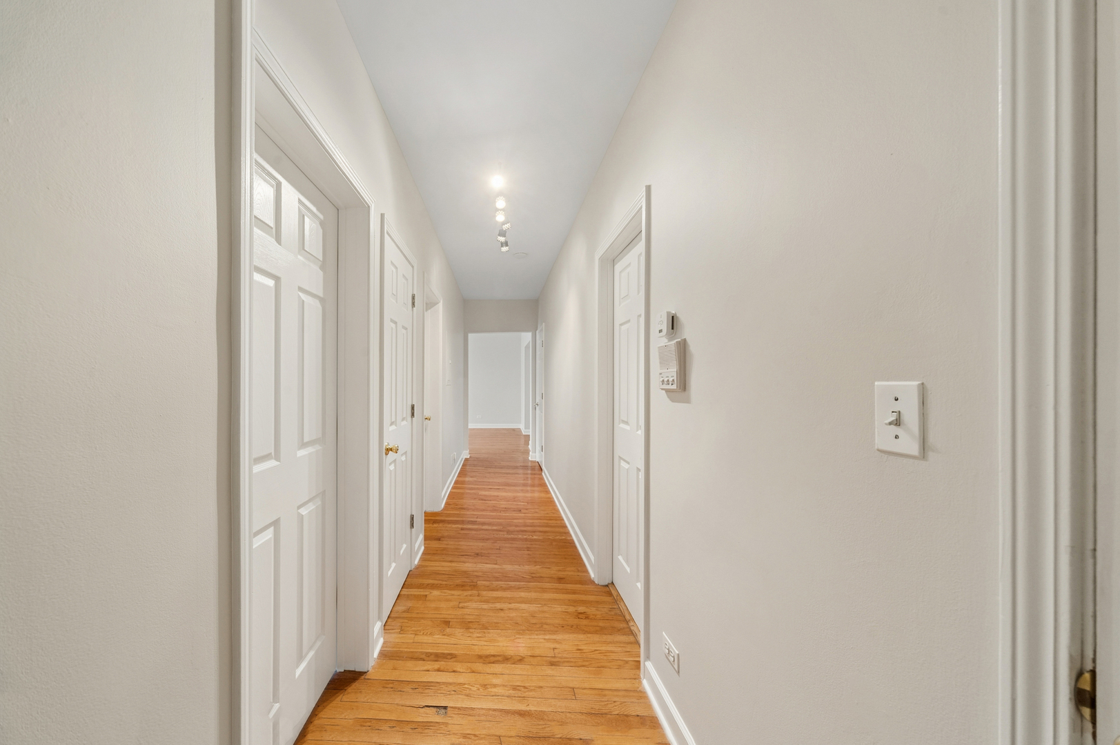 2002 W Estes Avenue #1, Chicago, IL