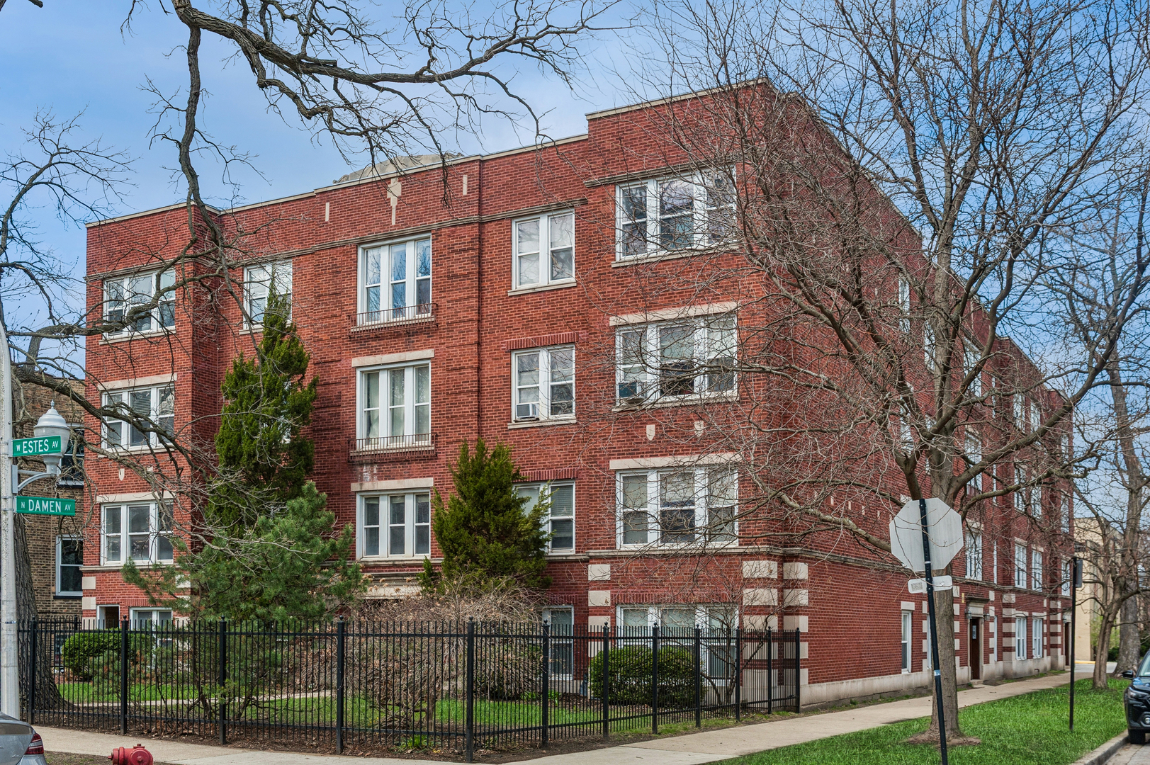 2002 W Estes Avenue #1, Chicago, IL