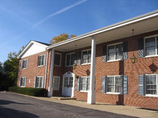 2818 Dundee Road #11A, Northbrook, IL