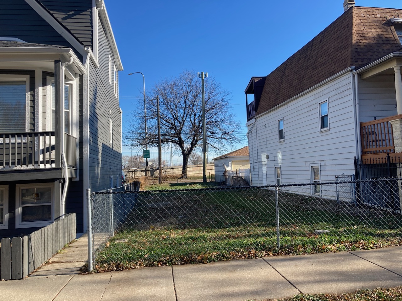 3329 N Drake Avenue, Chicago, IL