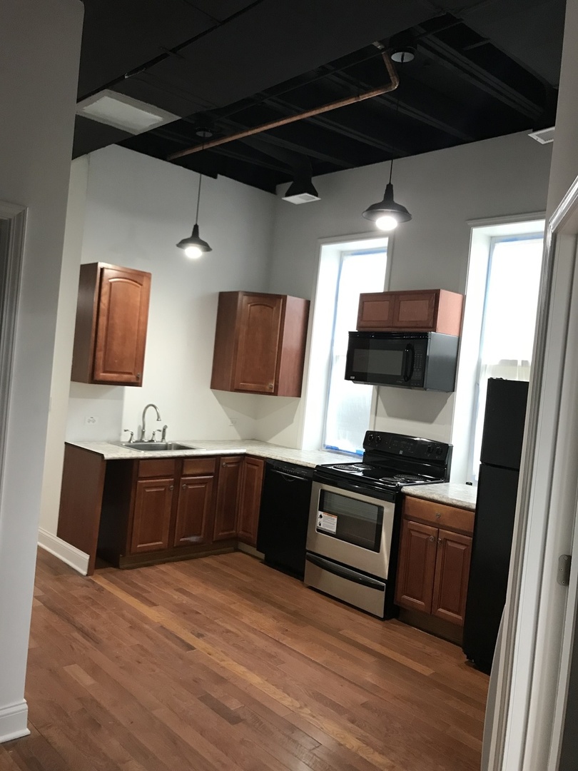 3436 S Western Avenue #1R, Chicago, IL