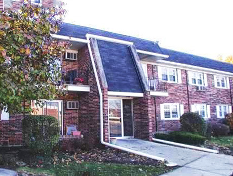 2343 Ogden Avenue #10, Downers Grove, IL