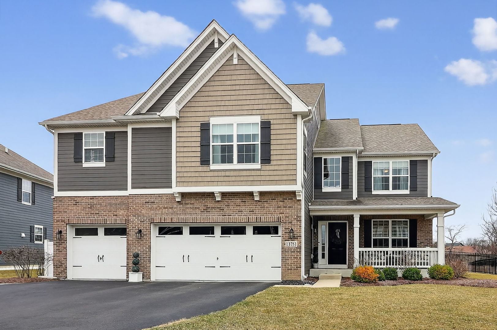 13751 Buchanan Drive, Lemont, IL