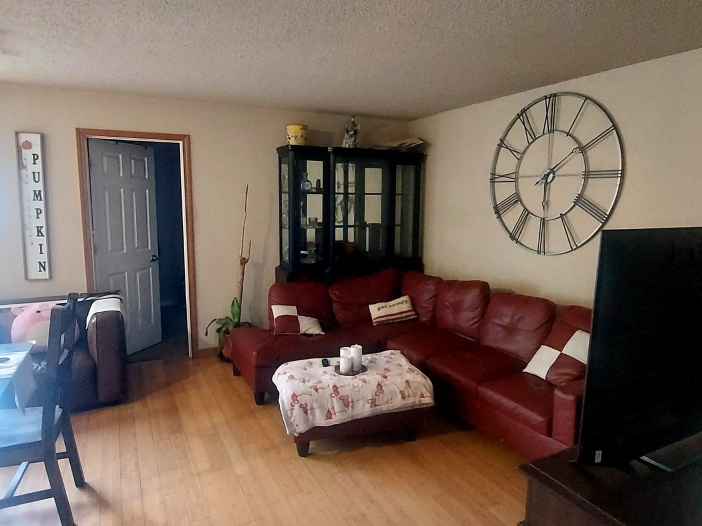 728 Haddam Way, Hanover Park, IL