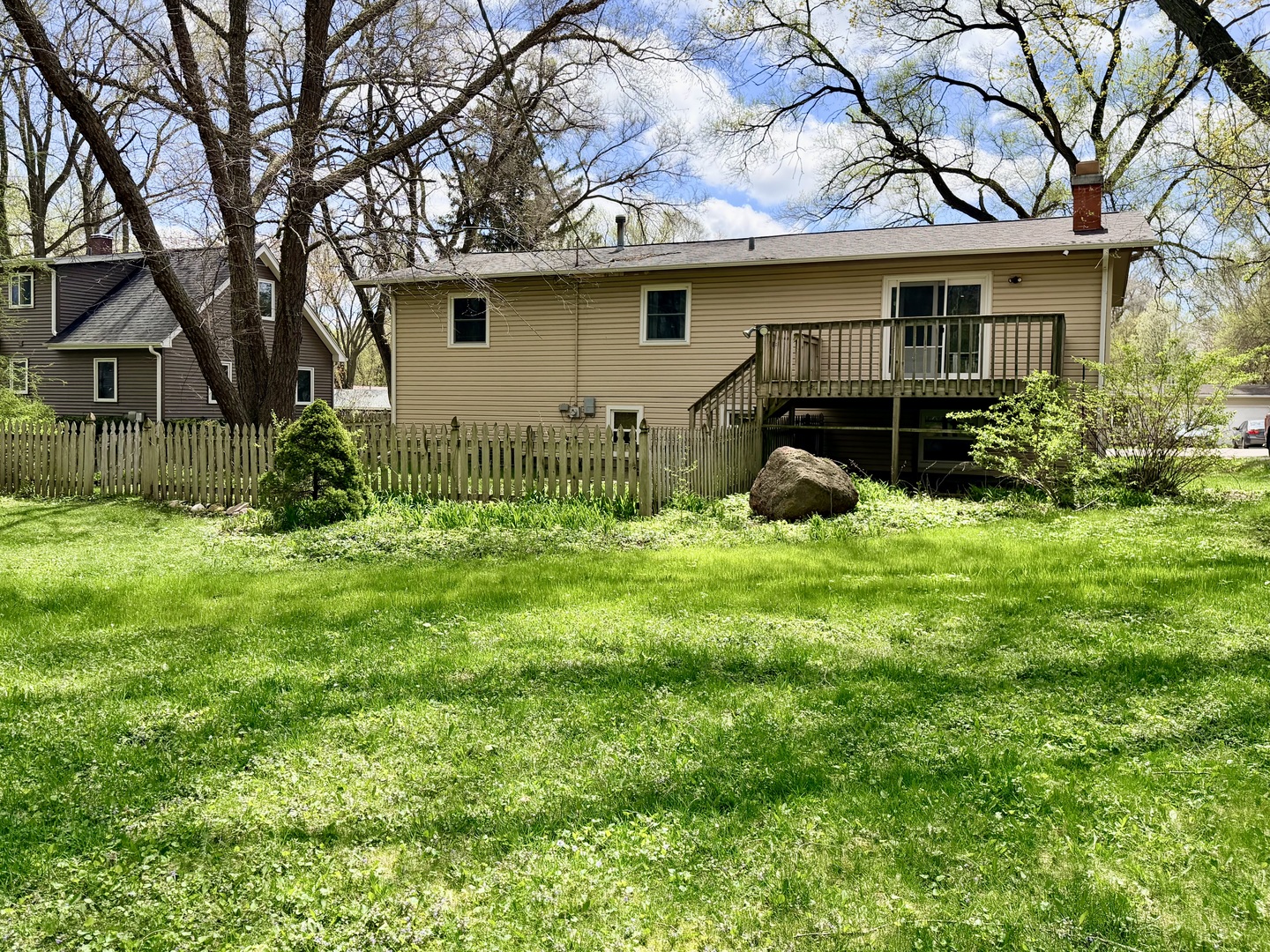 2704 Myang Avenue, McHenry, IL