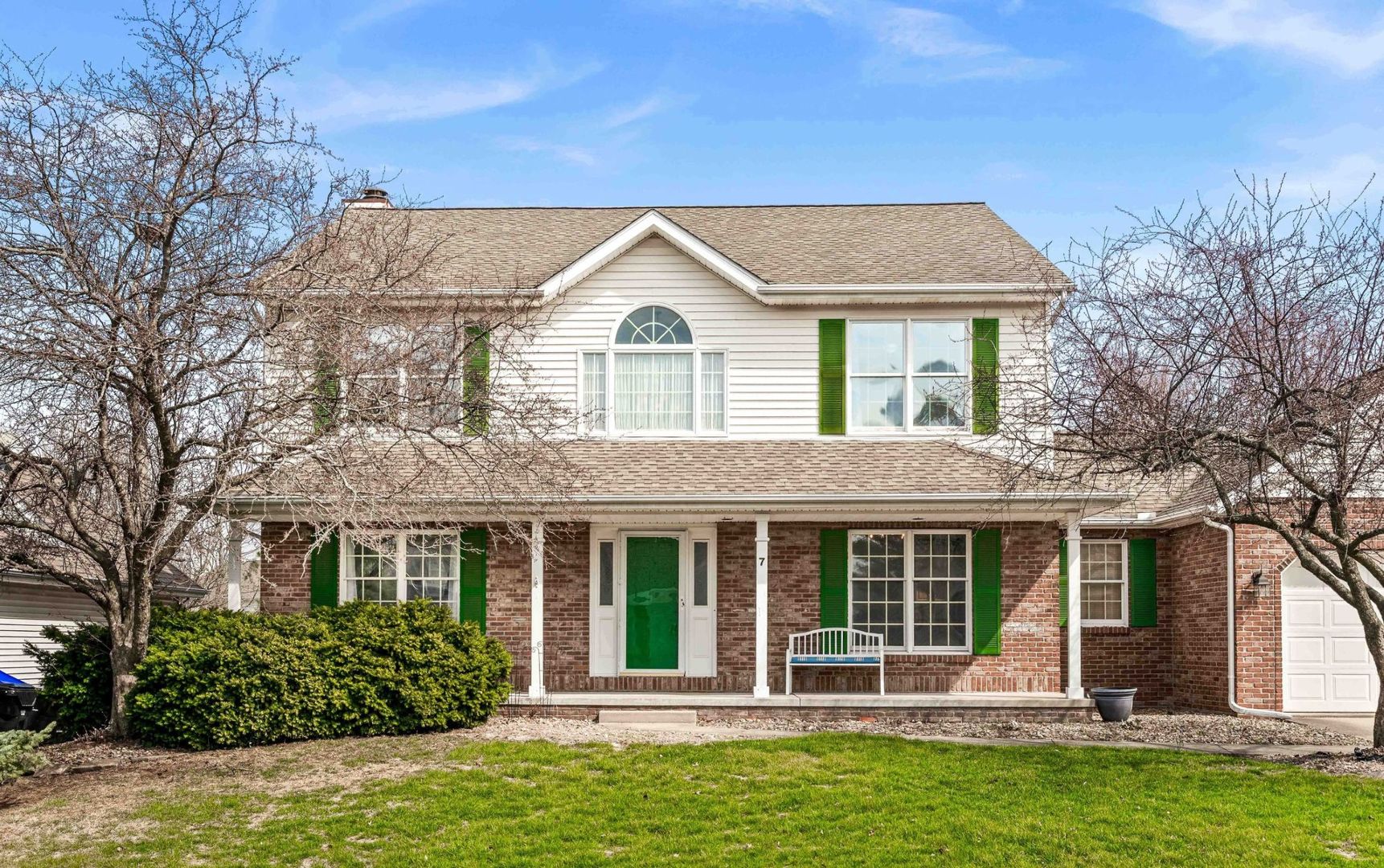 7 Red Stone Court, Bloomington, IL