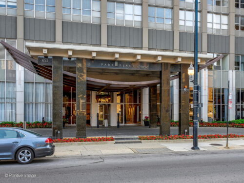 655 W Irving Park Road #3315, Chicago, IL
