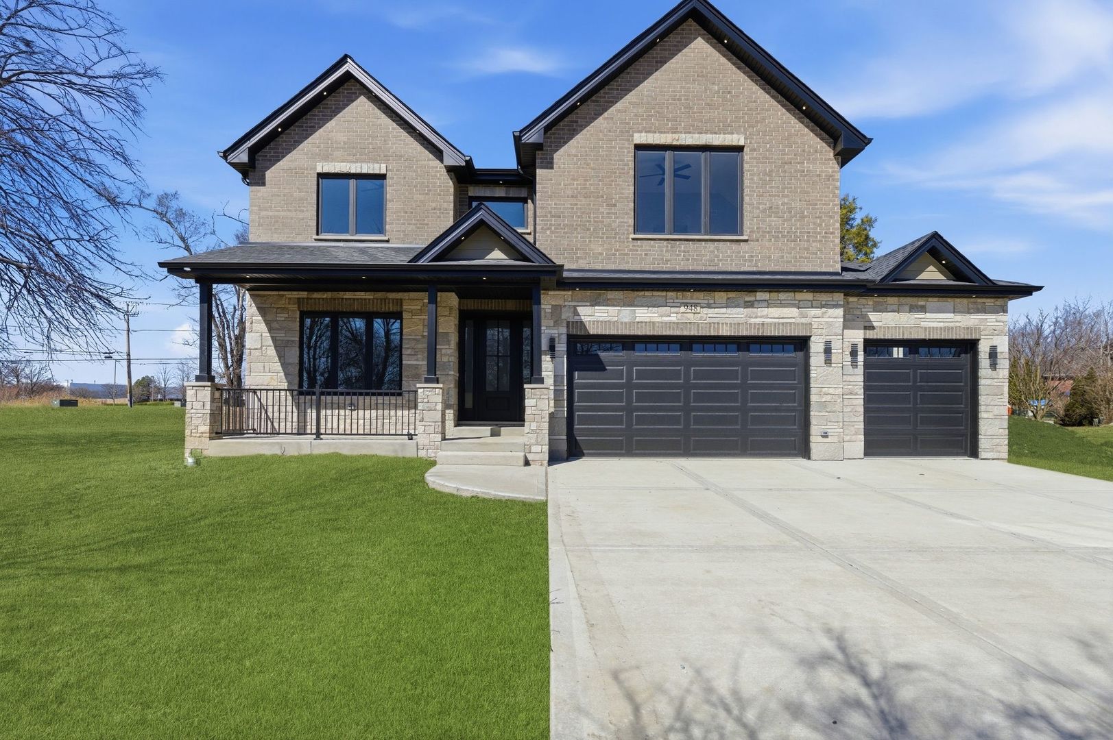 948 Stonebridge Way, Woodridge, IL