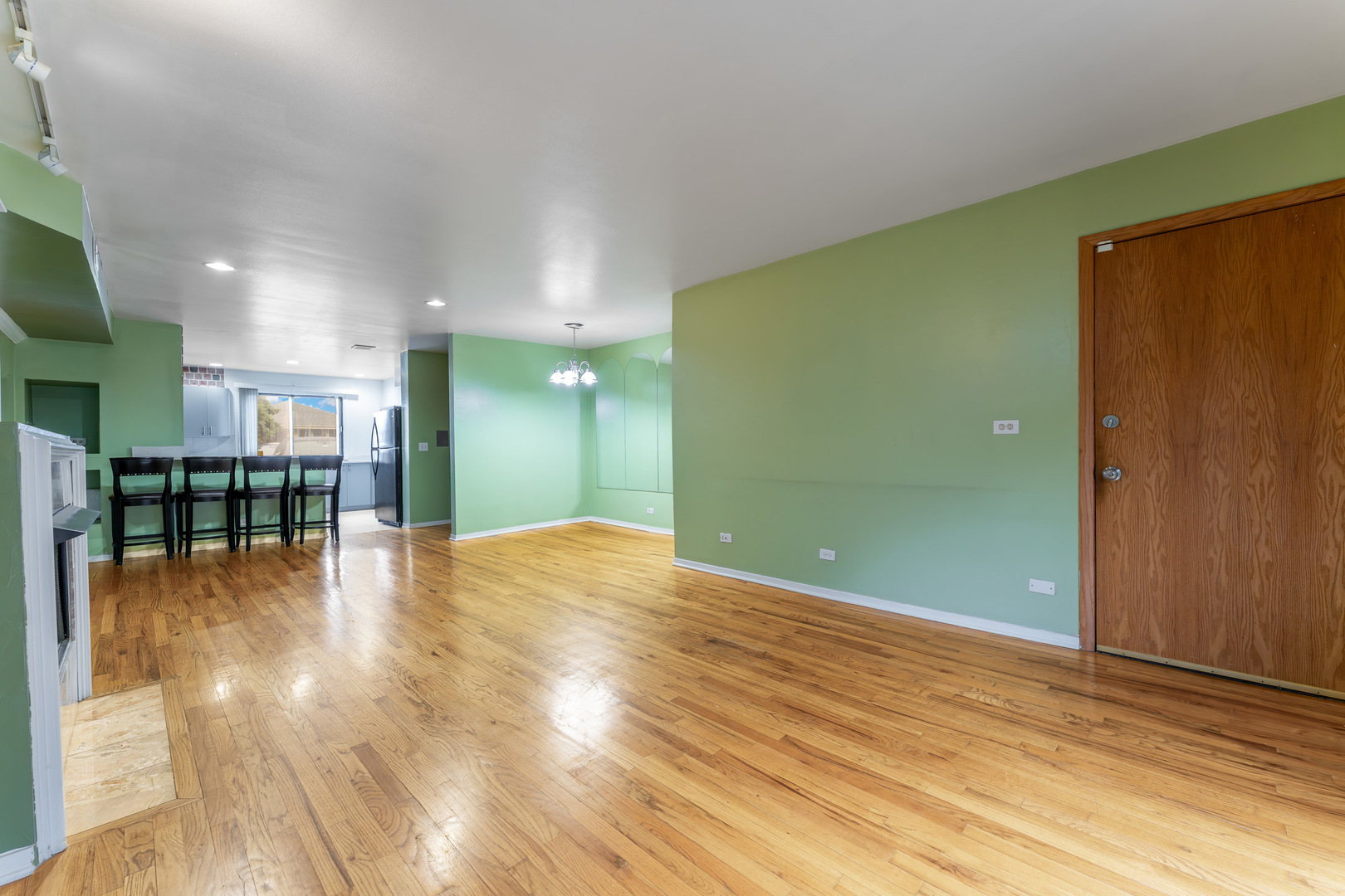 7632 W Lawrence Avenue #1A, Harwood Heights, IL