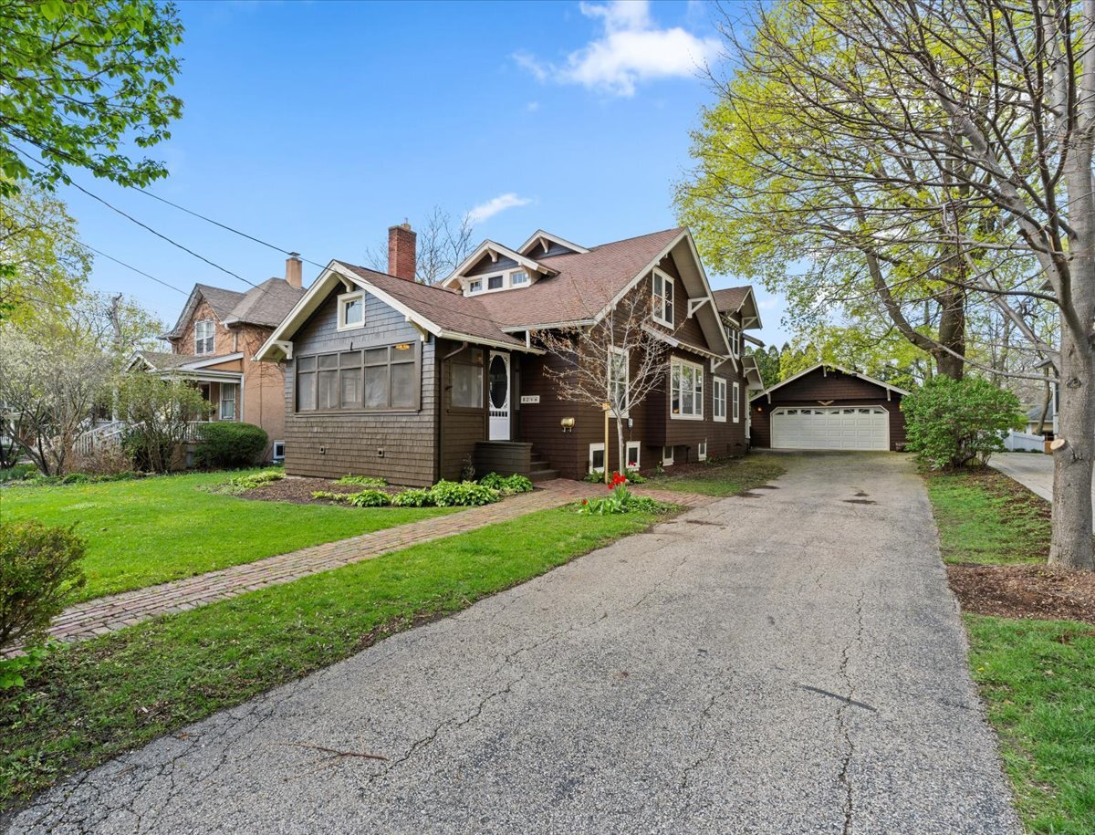246 W Lake Street, Barrington, IL