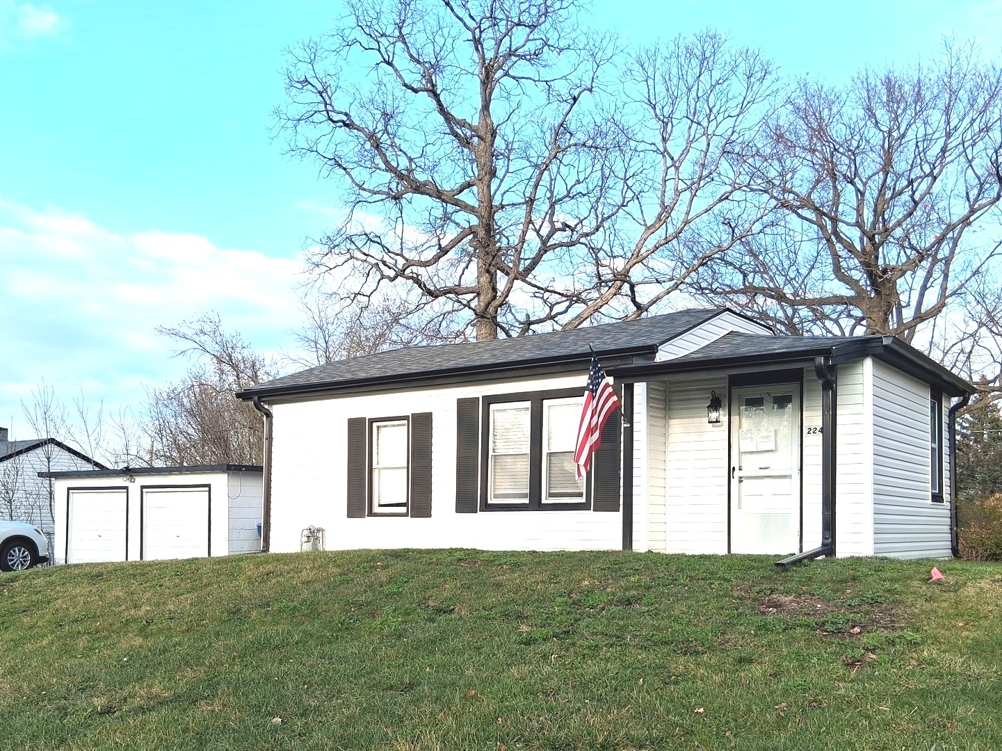 2241 Wallace Avenue, North Chicago, IL